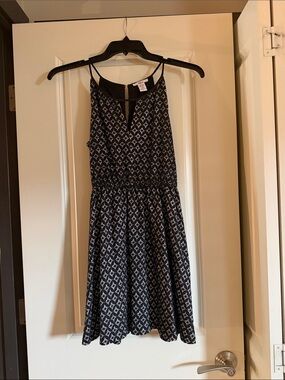 Women's Black and Silver Sparkle Cocktail Dress, S